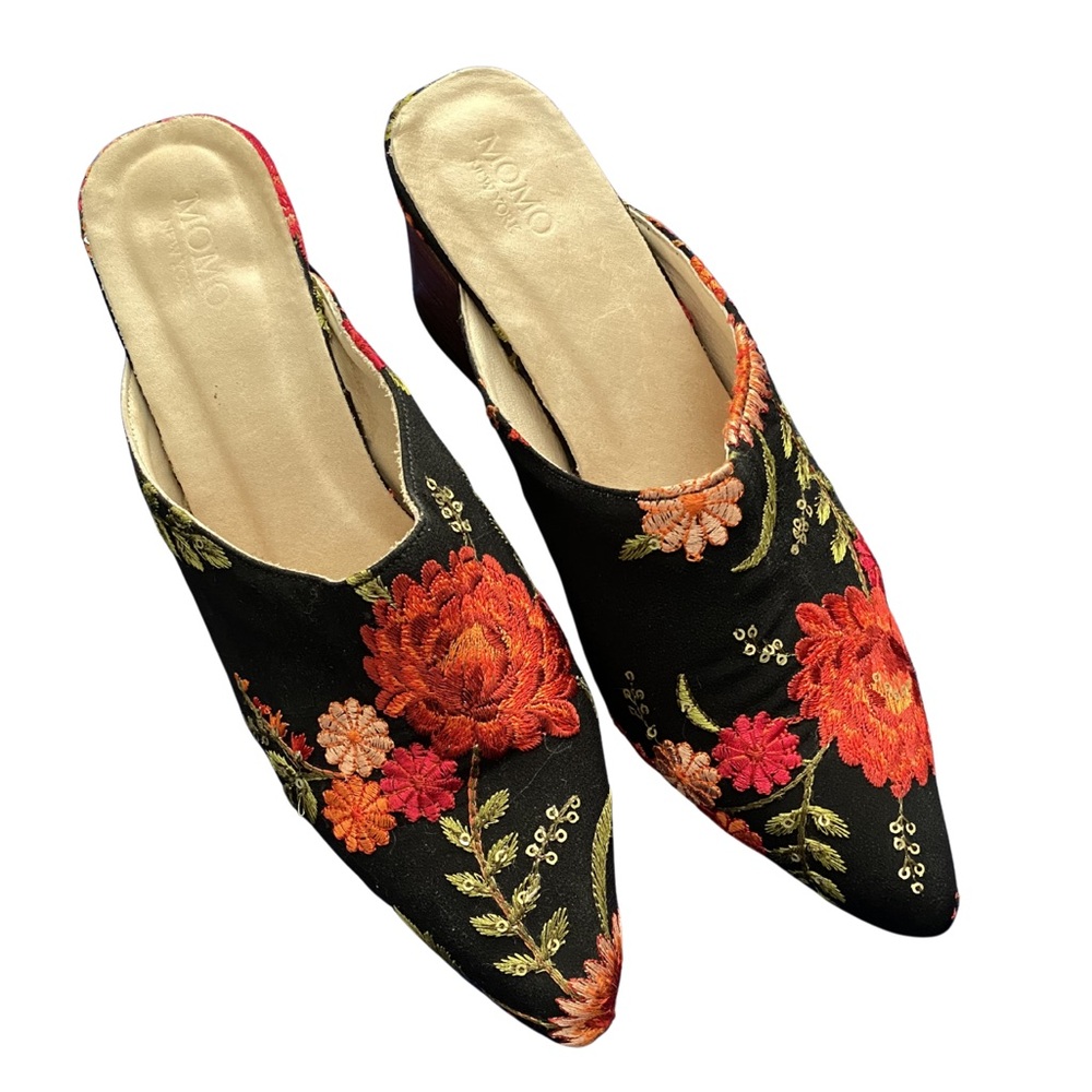 MOMO NEW YORK TAPESTRY EMBROIDERED HEELED MULES